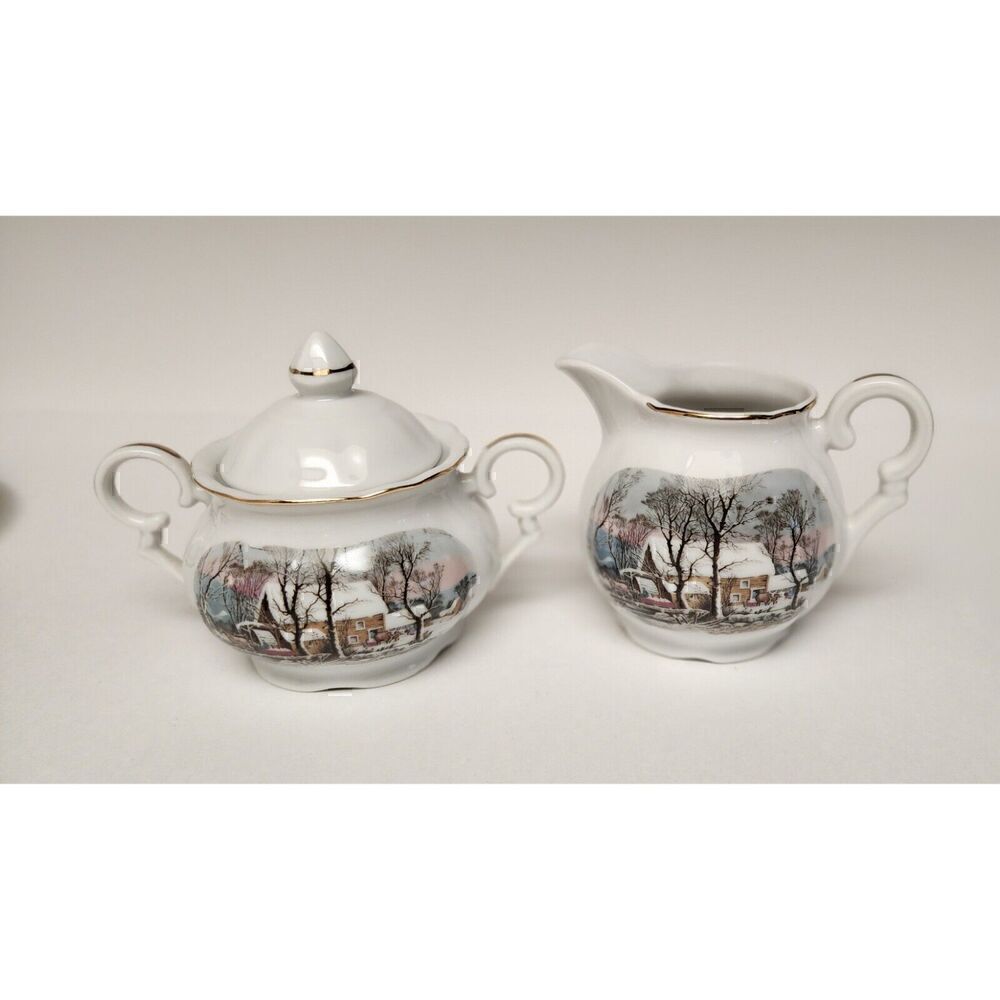 VINTAGE AVON DISTINGUISHED SALES ACHIEVEMENT AWARD MINI Creamer & Sugar Bowl
